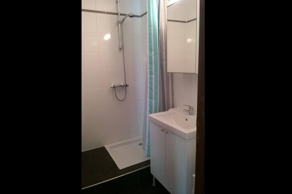 Photo of Bathroom in Saint-Jean-de-Vaulx