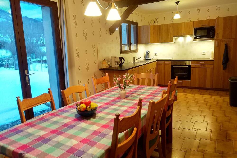Photo of Livingroom in Saint-Jean-de-Vaulx
