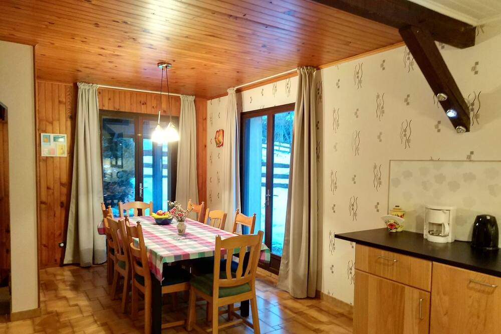 Photo of Livingroom in Saint-Jean-de-Vaulx