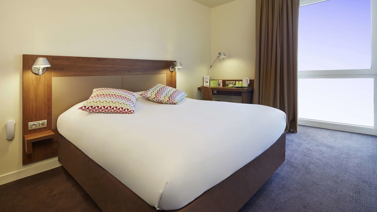 Photo of Bedroom in Gif-sur-Yvette