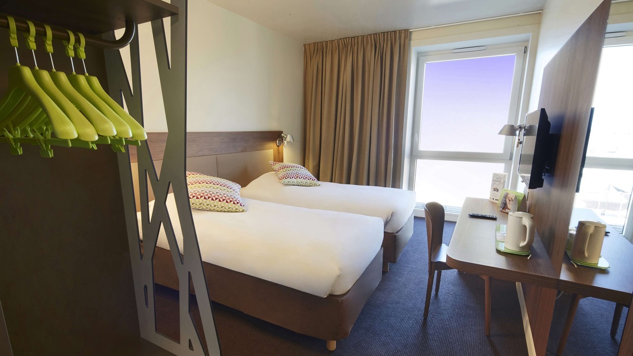 Photo of Bedroom in Gif-sur-Yvette