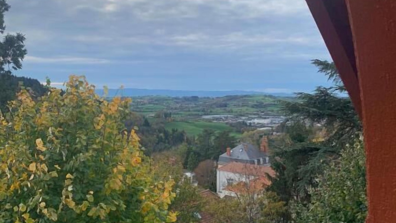 Photo of Patio Balcony in Thizy-les-Bourgs