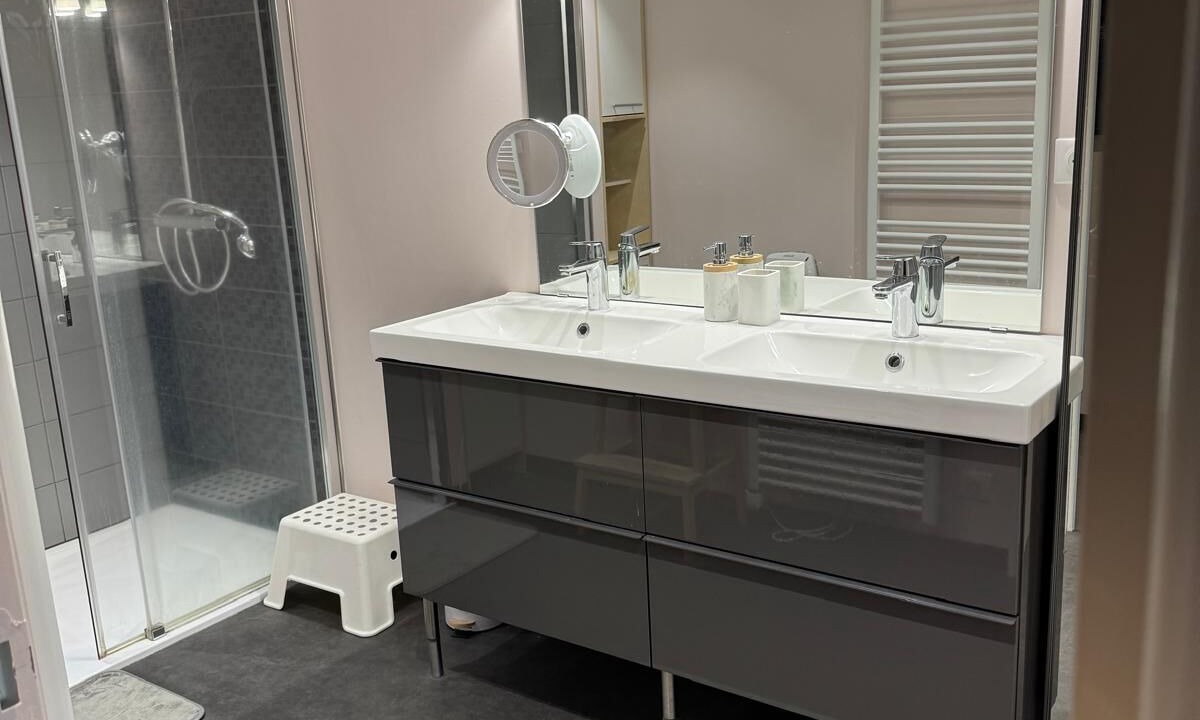 Photo of Bathroom in Pont-du-Chateau