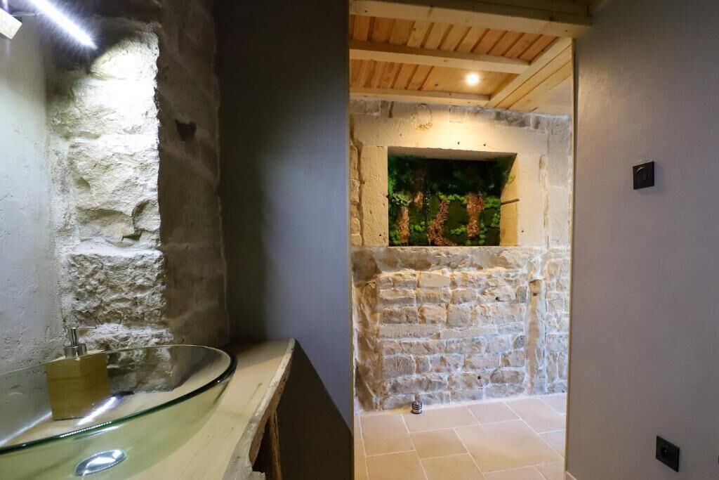 Photo of Bathroom in Le Val-d'Ajol
