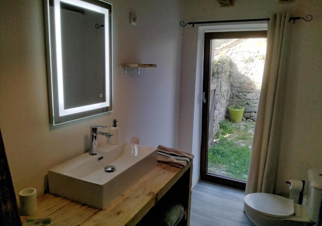 Photo of Bathroom in Verneix