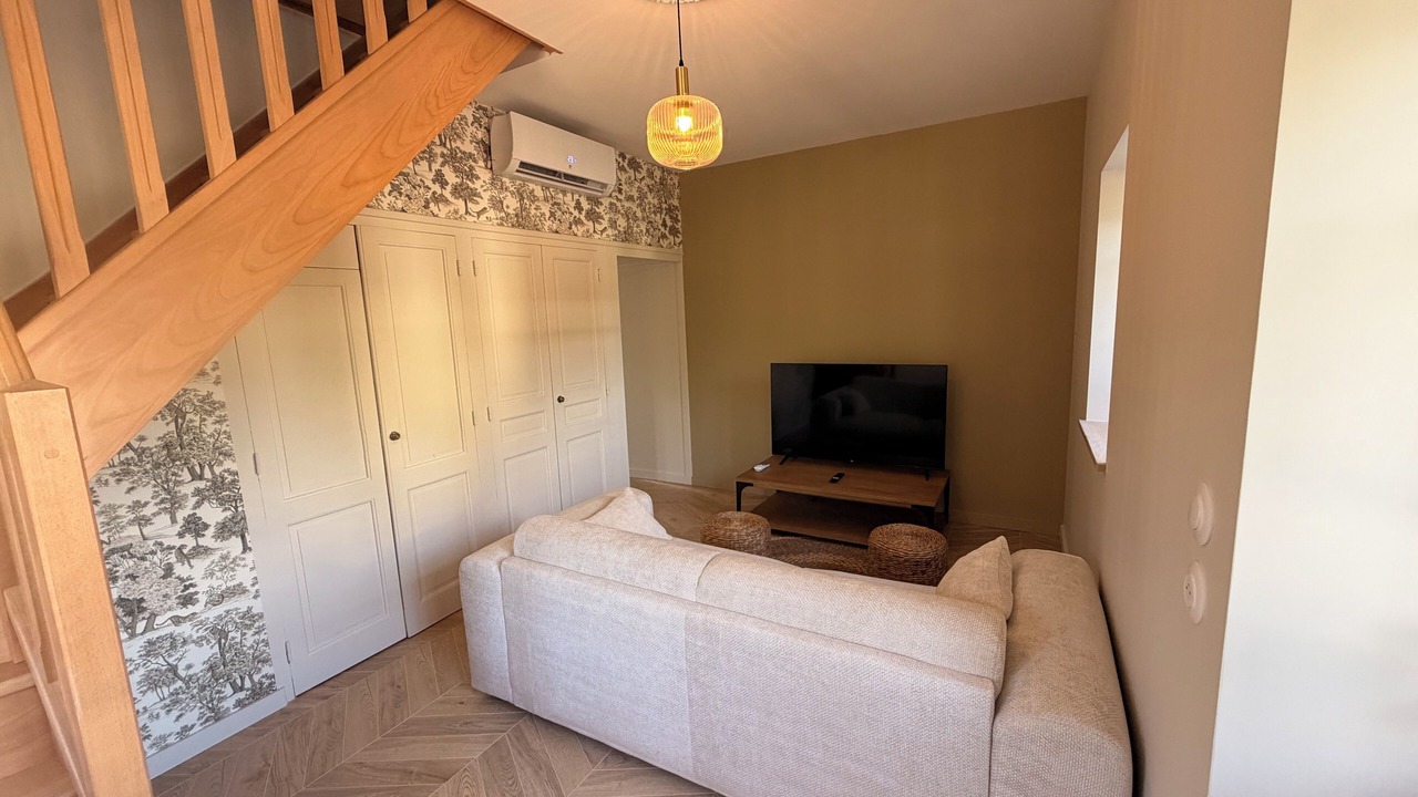 Photo of Livingroom in Courpiere