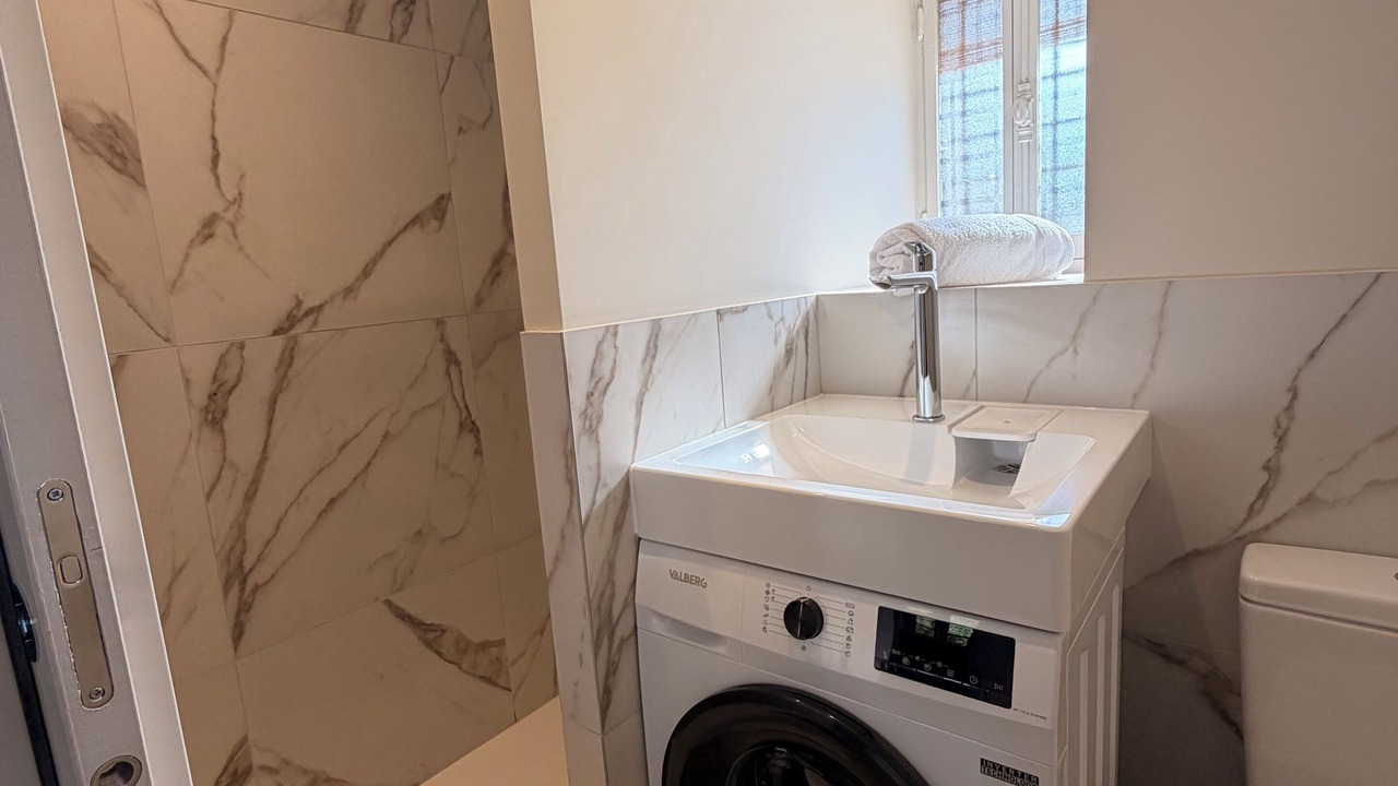 Photo of Bathroom in Courpiere