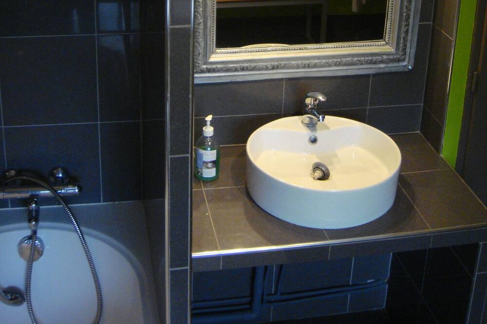 Photo of Bathroom in Chatenay-Malabry