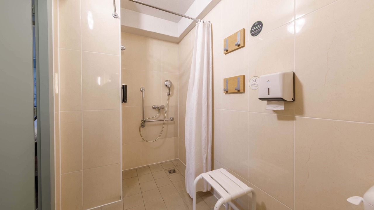 Photo of Bathroom in Toulon-sur-Allier