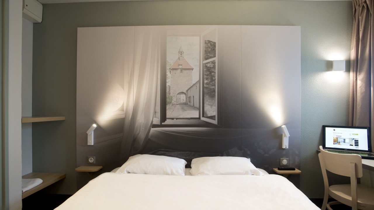 Photo of Bedroom in Toulon-sur-Allier