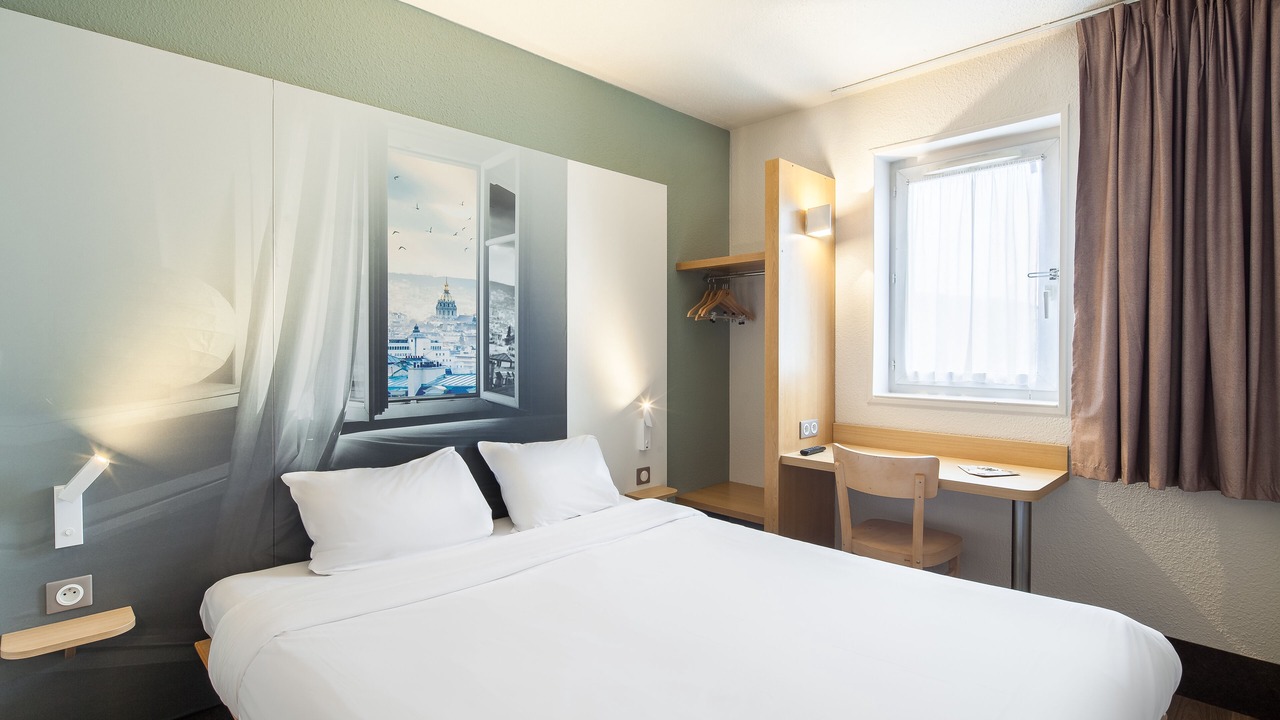 Photo of Bedroom in Saint-Michel-sur-Orge