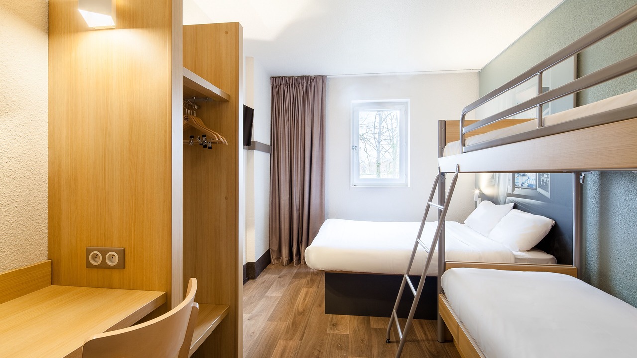 Photo of Bedroom in Saint-Michel-sur-Orge