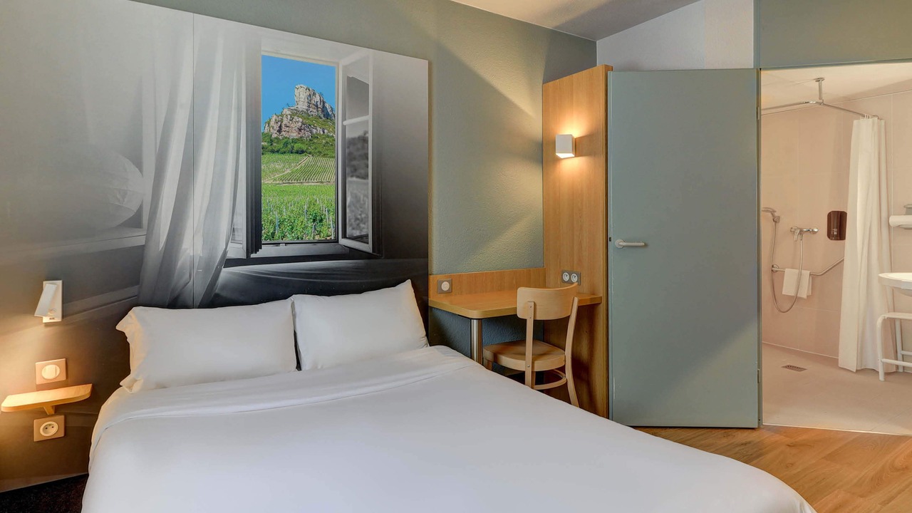 Photo of Bedroom in Saint-Remy
