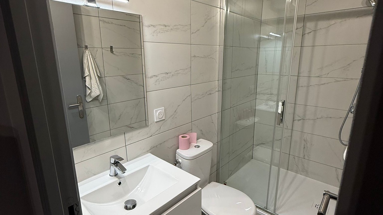 Photo of Bathroom in Mons - Plaine basse