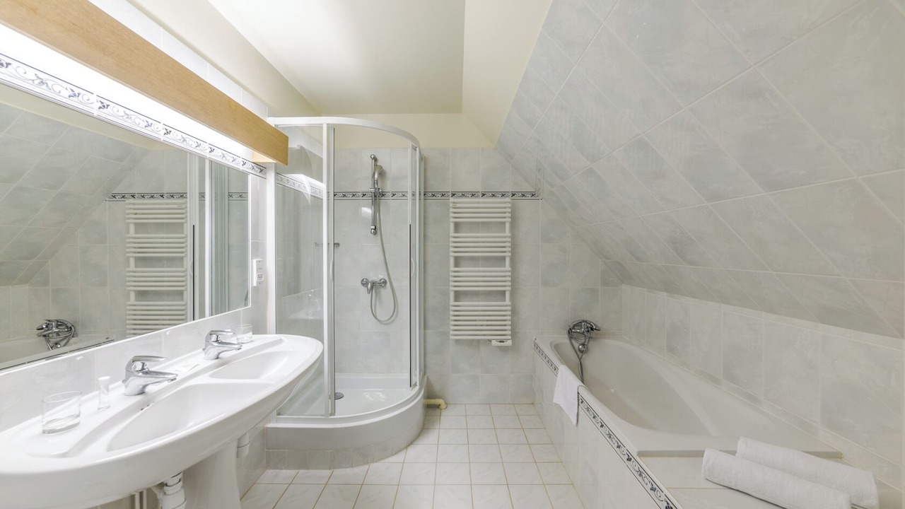 Photo of Bathroom in Cubry