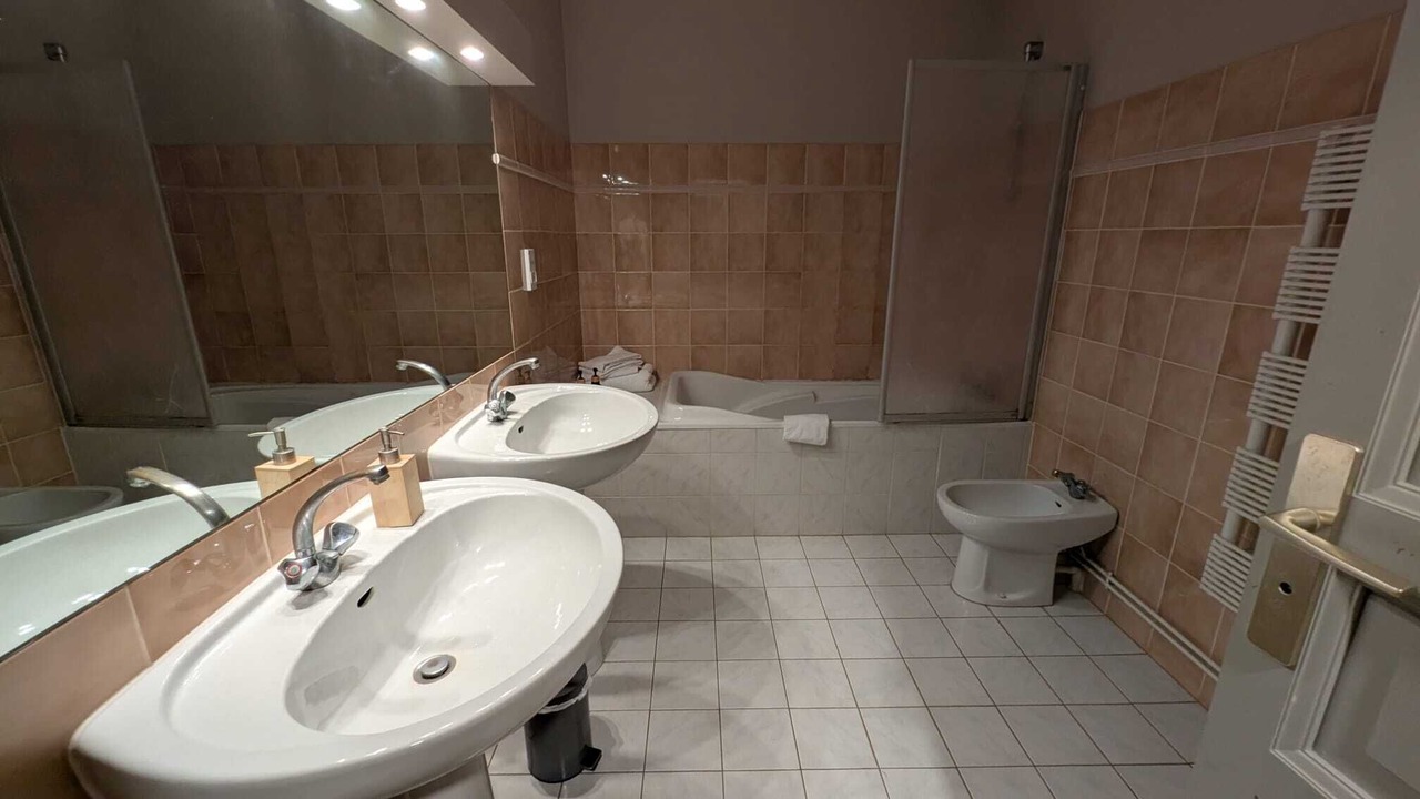 Photo of Bathroom in Cubry