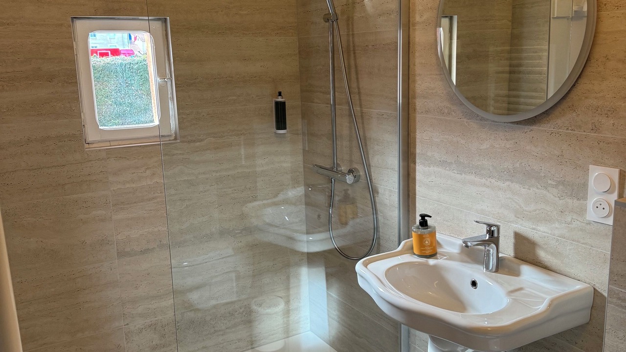 Photo of Bathroom in Longecourt-en-Plaine