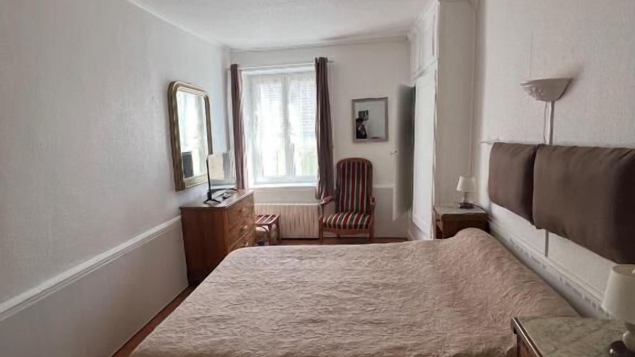 Photo of Bedroom in Contrexeville