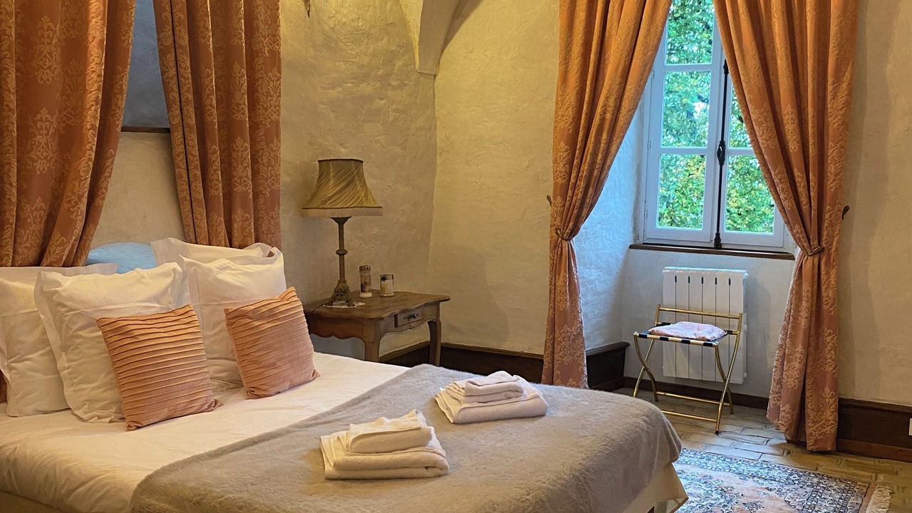 Photo of Bedroom in Montanges