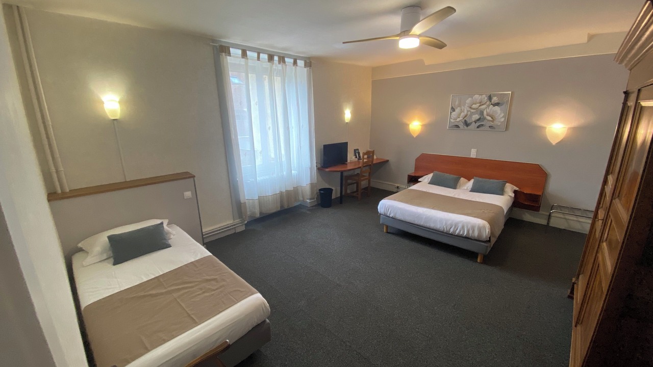 Photo of Bedroom in Lons-le-Saunier