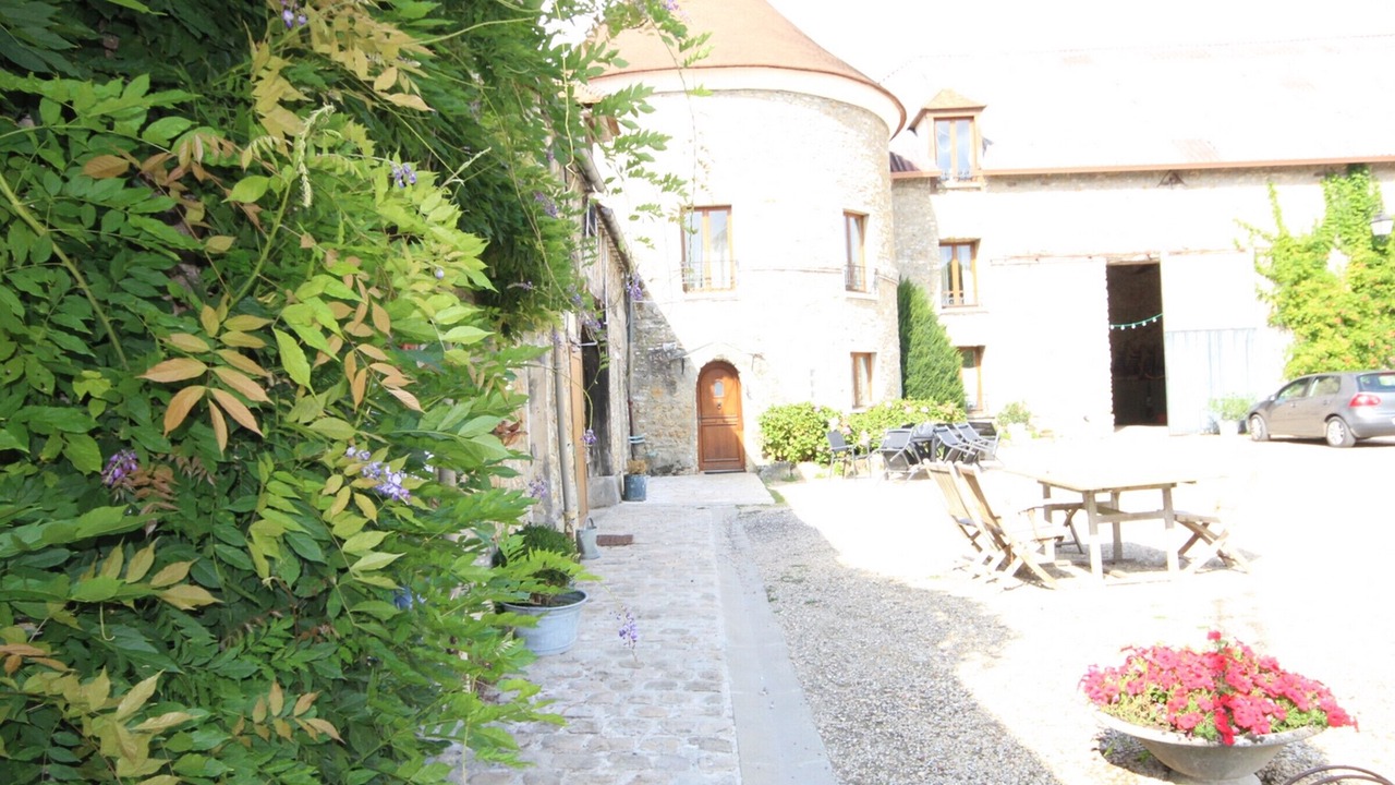 Photo of Outdoor in Cernay-la-Ville