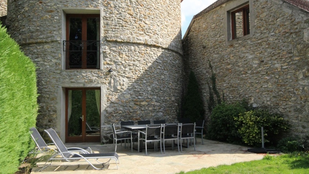 Photo of Outdoor in Cernay-la-Ville
