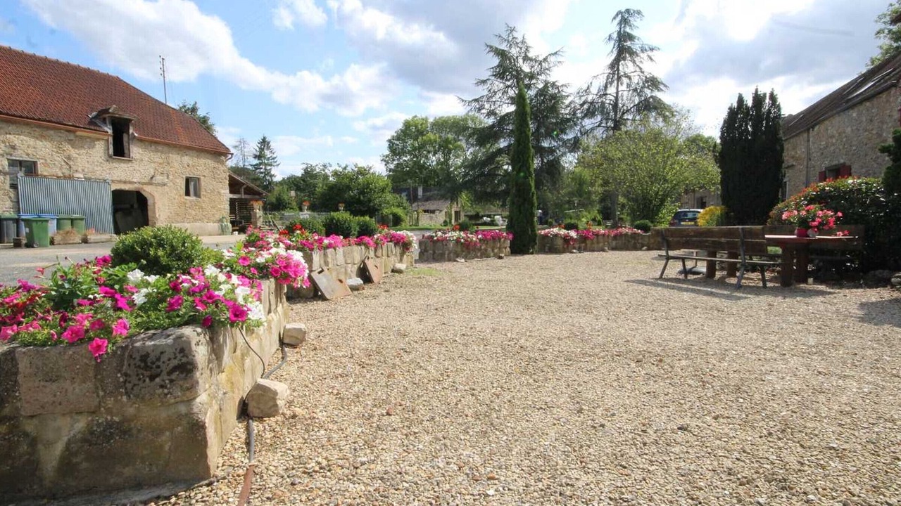 Photo of Outdoor in Cernay-la-Ville