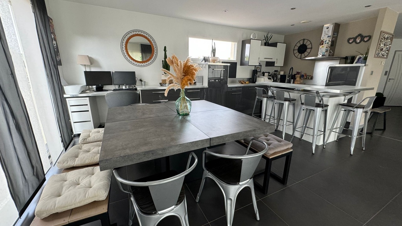 Photo of Kitchen in Saint-Sauveur