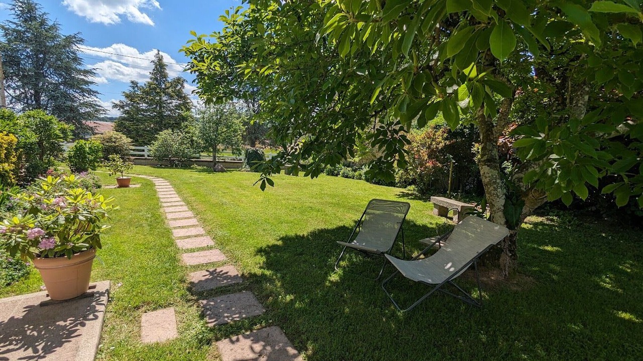 Photo of Outdoor in Montmotier