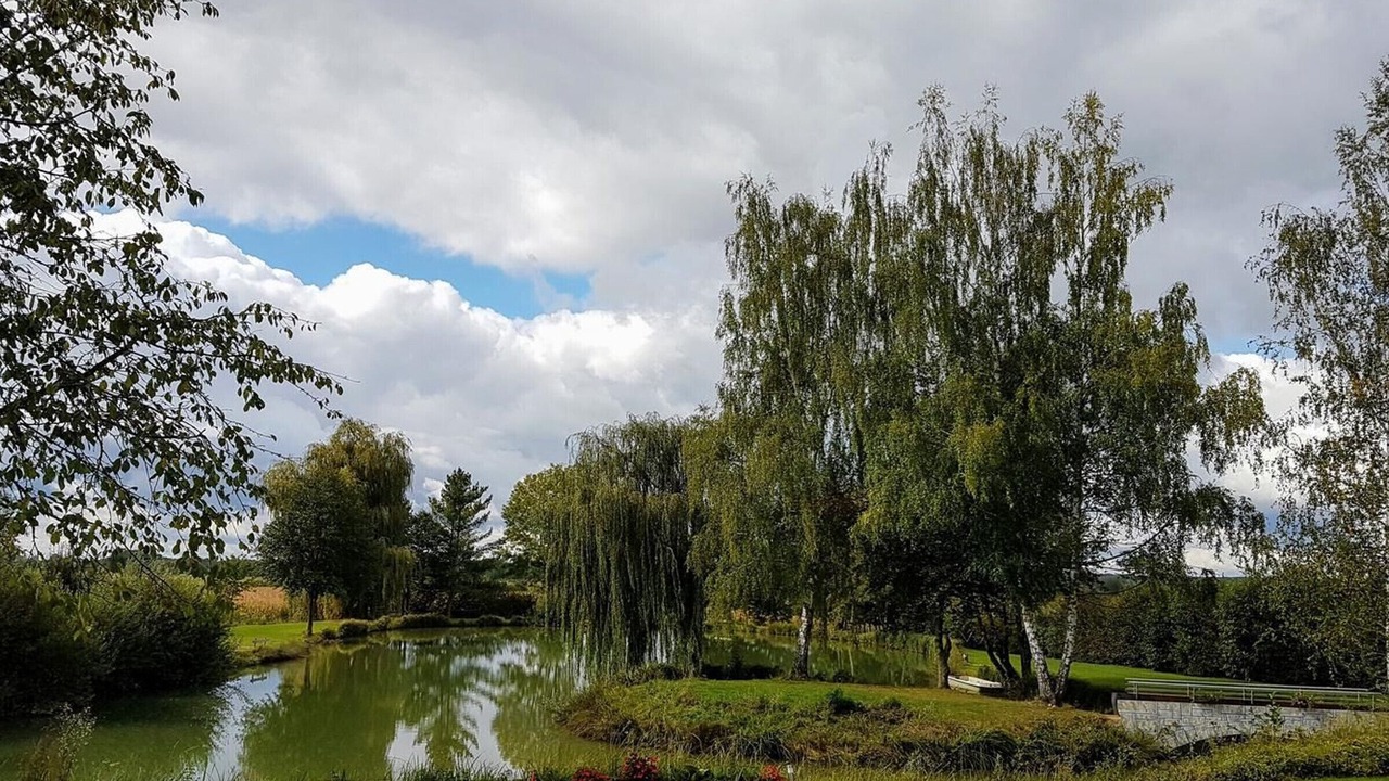 Photo of Others in Seveux