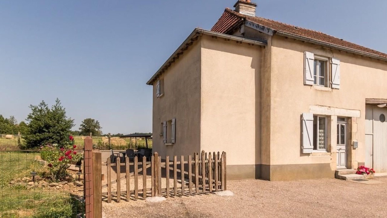 Photo of Outdoor in Bougey