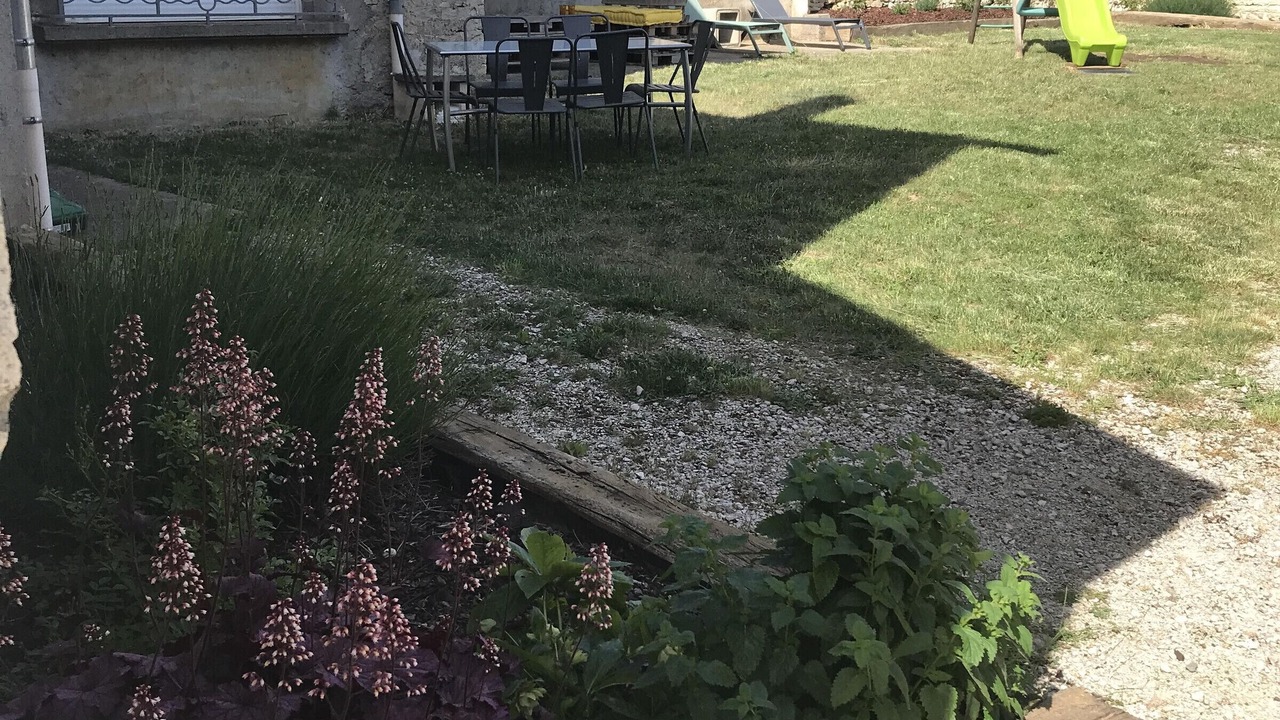 Photo of Outdoor in Semmadon