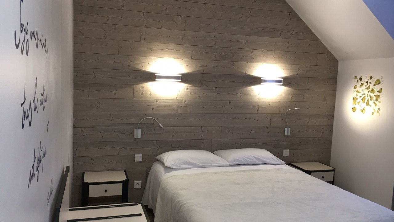 Photo of Bedroom in Rouvray (Cote-d'Or)