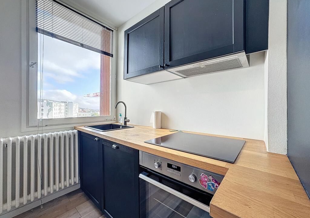 Photo of Kitchen in Montjuzet