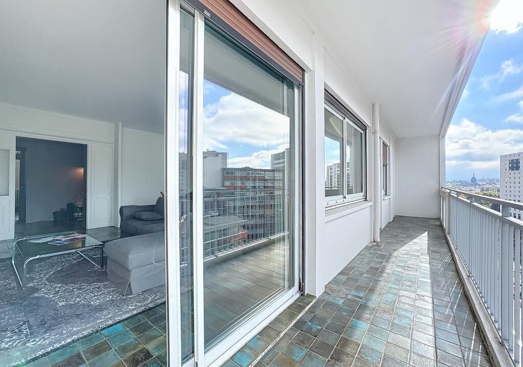 Photo of Patio Balcony in Montjuzet