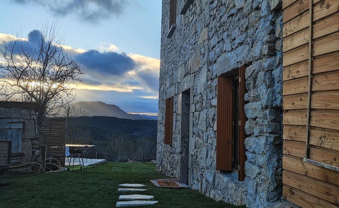 Photo of Outdoor in Beaux