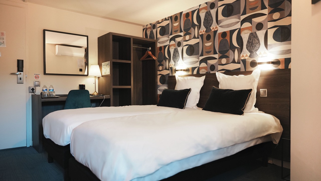 Photo of Bedroom in Morangis