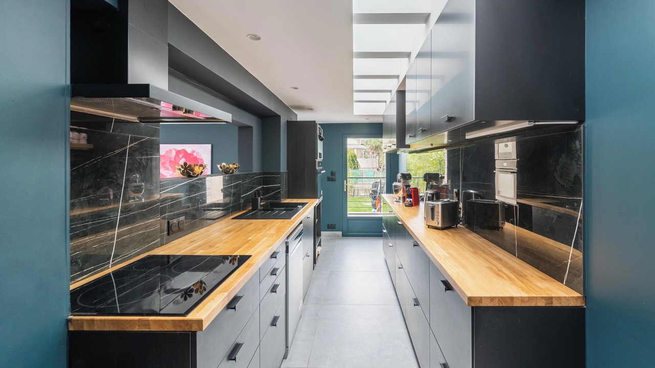 Photo of Kitchen in L'Hay-les-Roses