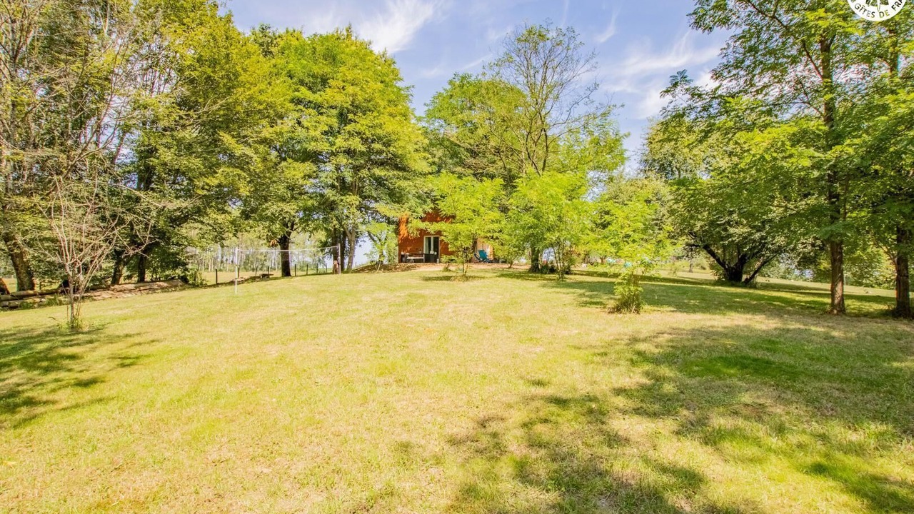Photo of Outdoor in Dommartin-les-Cuiseaux