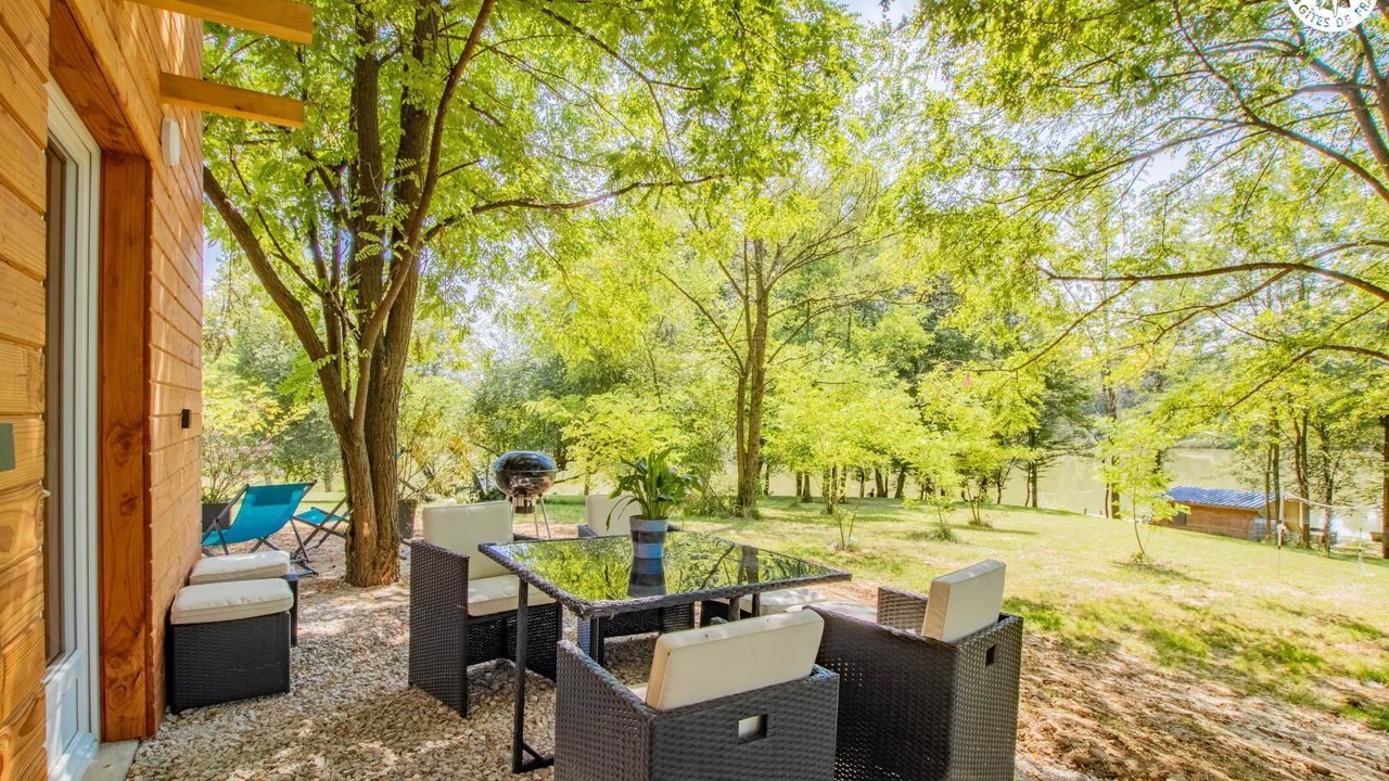 Photo of Outdoor in Dommartin-les-Cuiseaux