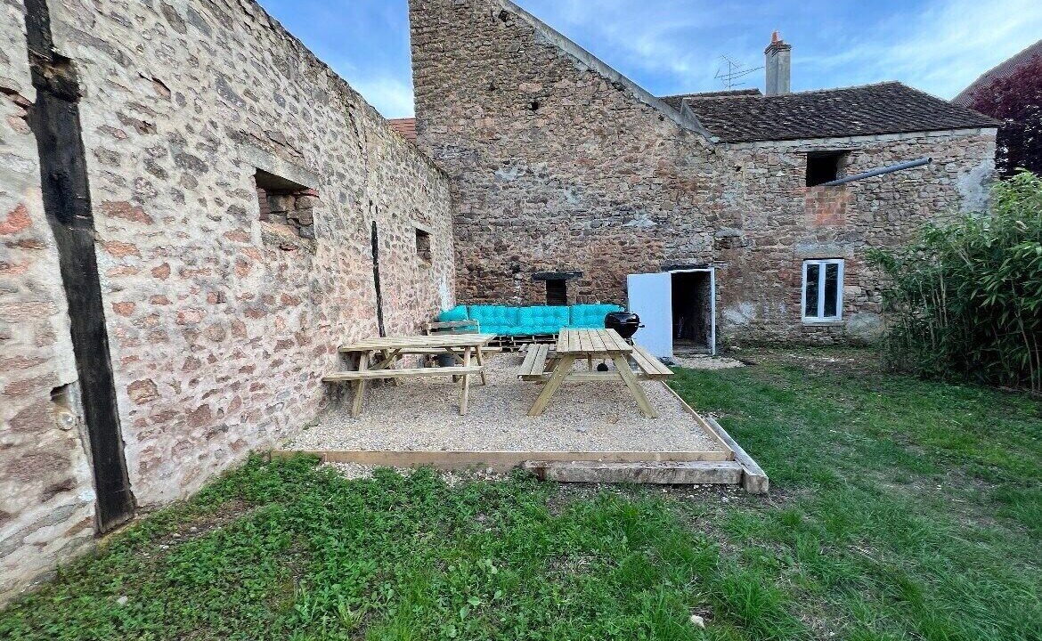 Photo of Outdoor in Avallon