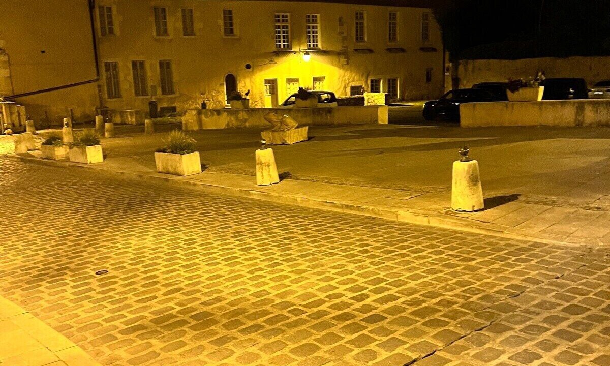 Photo of Others in Avallon