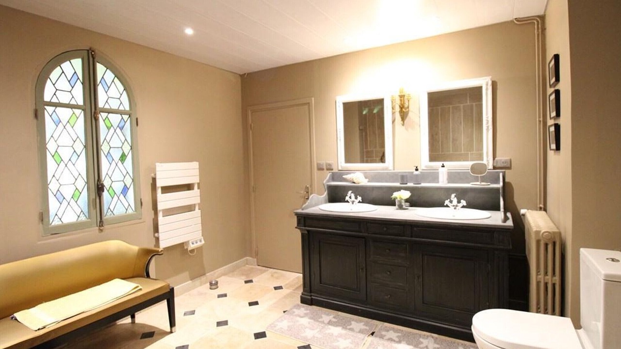 Photo of Bathroom in Neuveglise-sur-Truyere