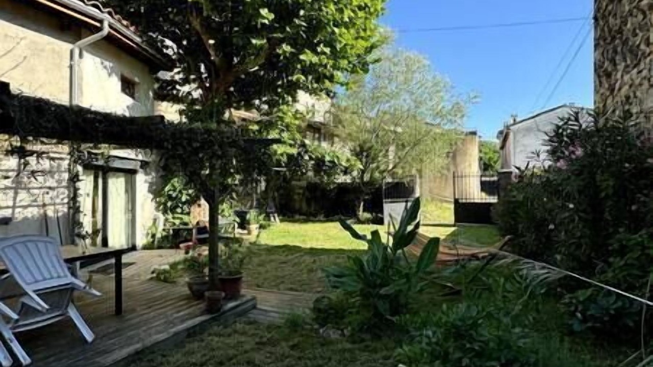 Photo of Patio Balcony in Saulce-sur-Rhone