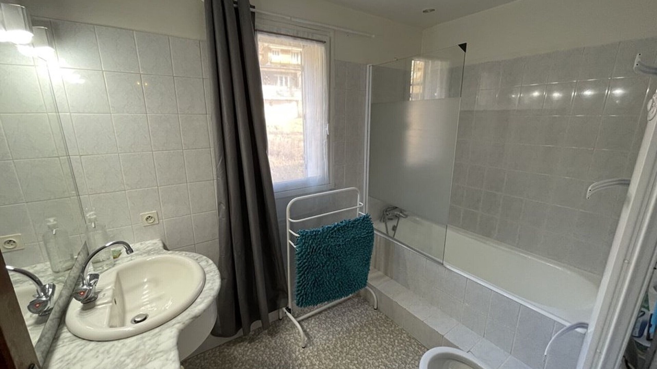 Photo of Bathroom in Laveissiere