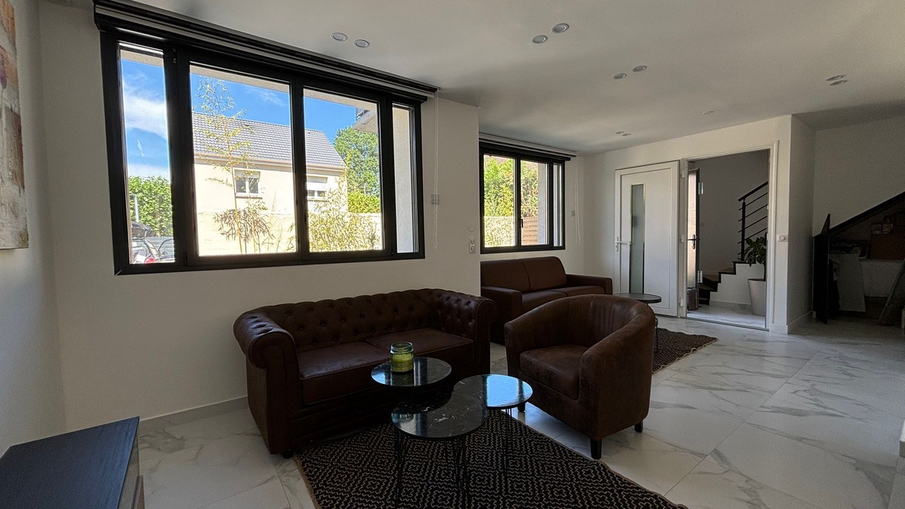 Photo of Livingroom in Sainte-Genevieve-des-Bois