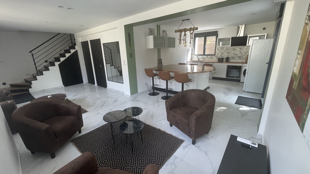 Photo of Livingroom in Sainte-Genevieve-des-Bois