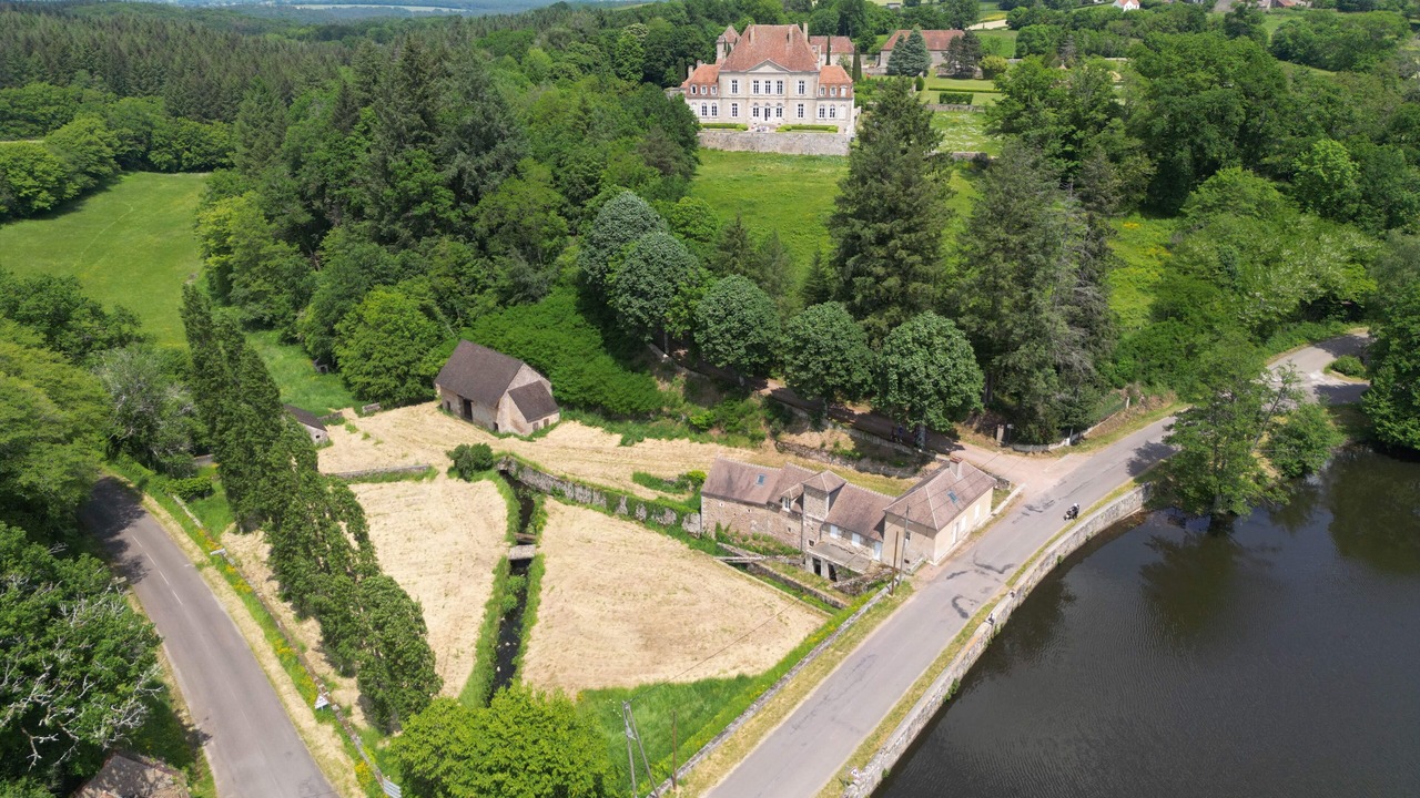 Photo of Outdoor in Magny
