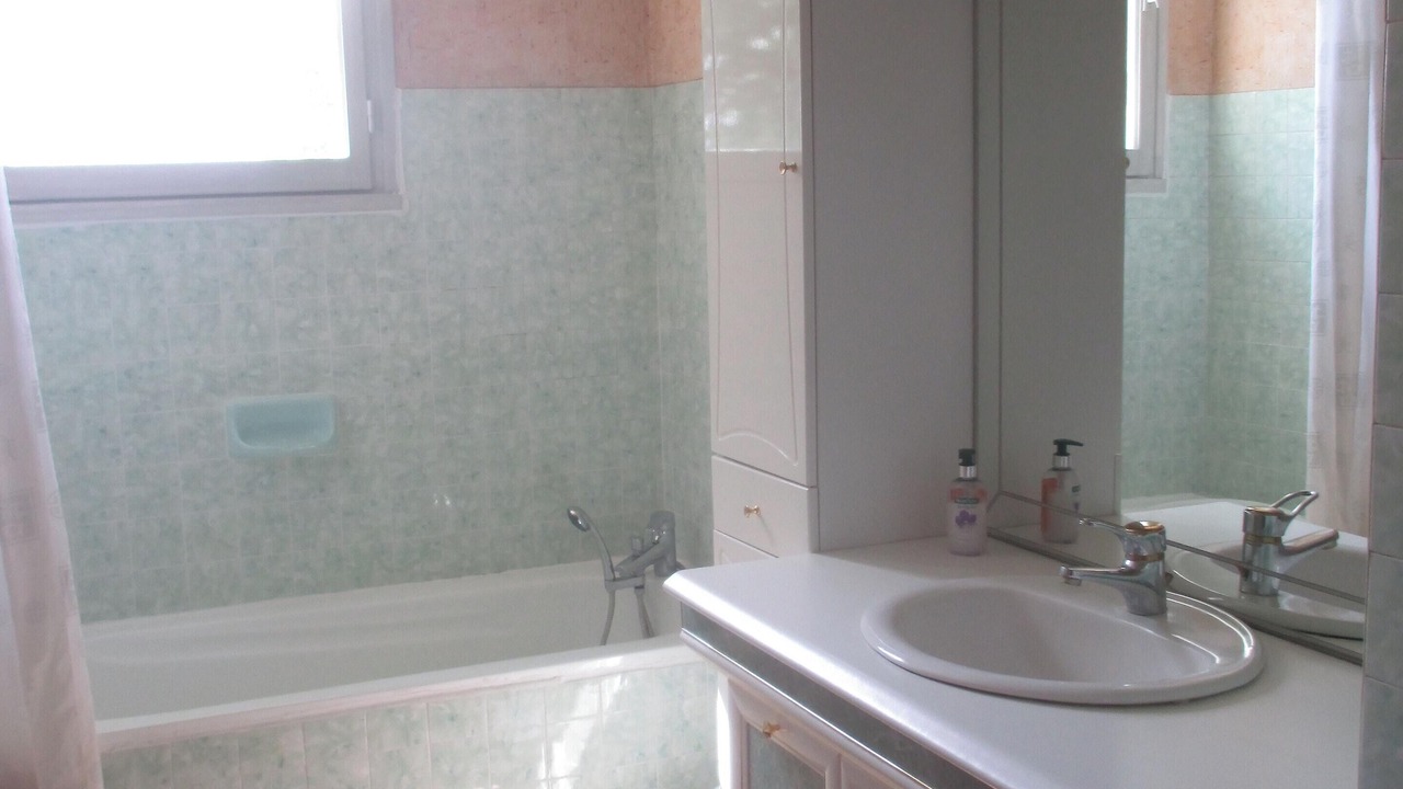 Photo of Bathroom in Charnay-les-Macon
