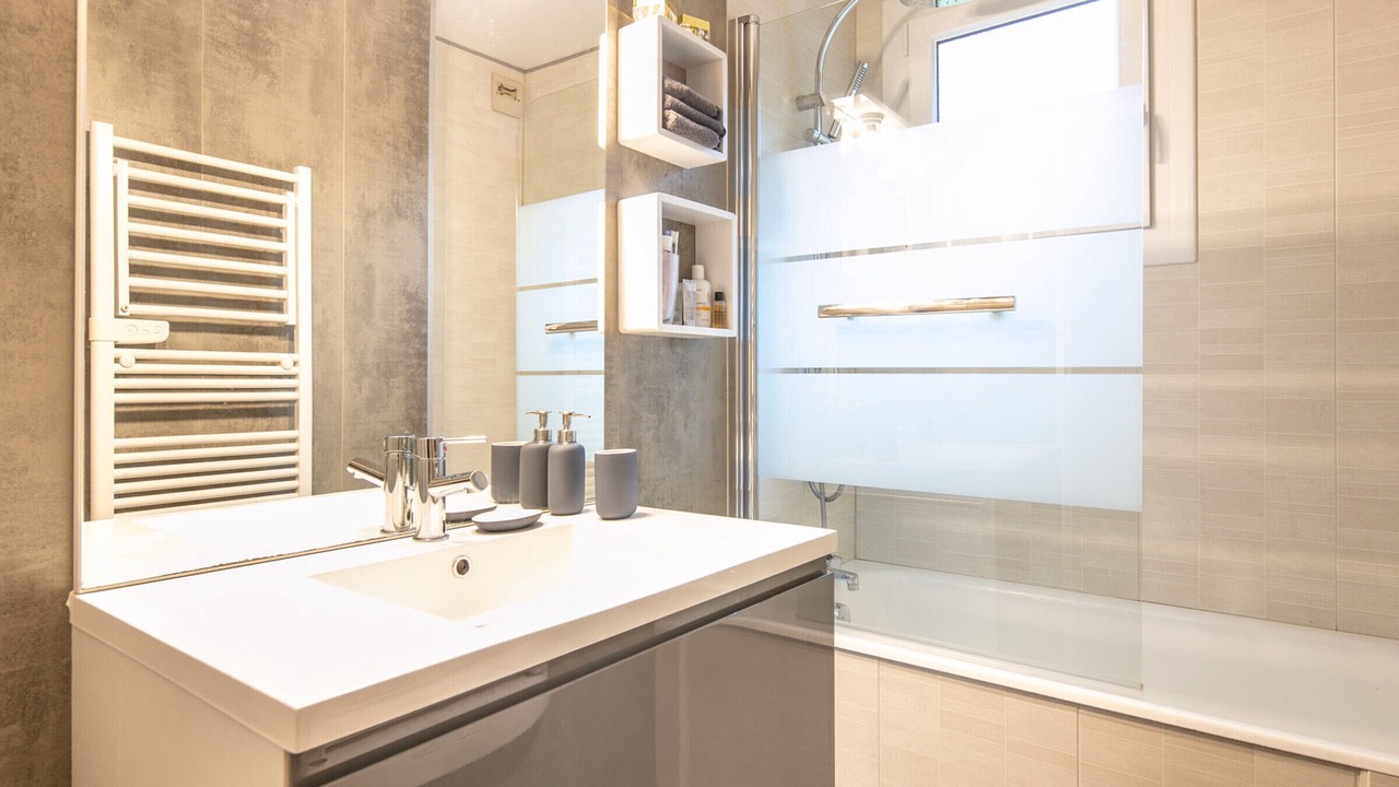 Photo of Bathroom in Correncon-en-Vercors
